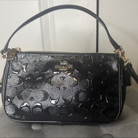 Coach Glossy Black Signature Shoulder Bag - Picture 1 of 9